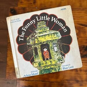 Vintage 1986 The Funny Little Woman Japanese Hardcover Book